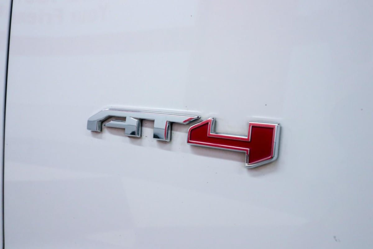 Used 2023 GMC Acadia AT4 w/ Technology Package AWD/4WD image 41
