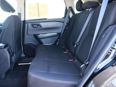 Used 2024 Nissan Rogue S AWD/4WD image 13
