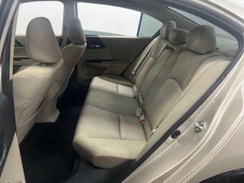 Used 2015 Honda Accord LX image 28