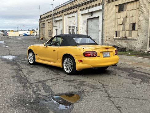 Used 2002 MAZDA MX-5 Miata SE image 9