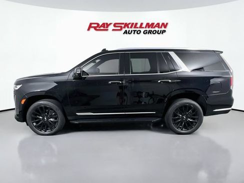 Used 2023 Cadillac Escalade Premium Luxury w/ LPO, Floor Liner Package AWD/4WD image 4