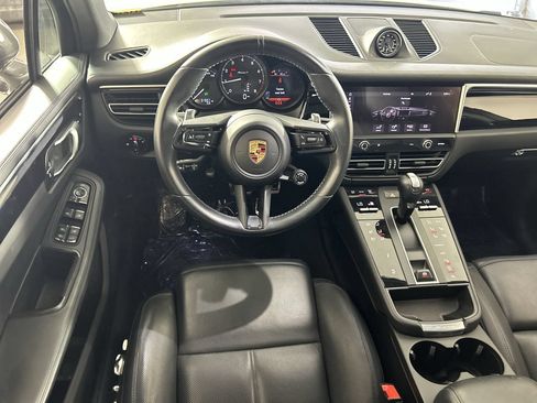 Used 2023 Porsche Macan Turbo AWD/4WD image 23