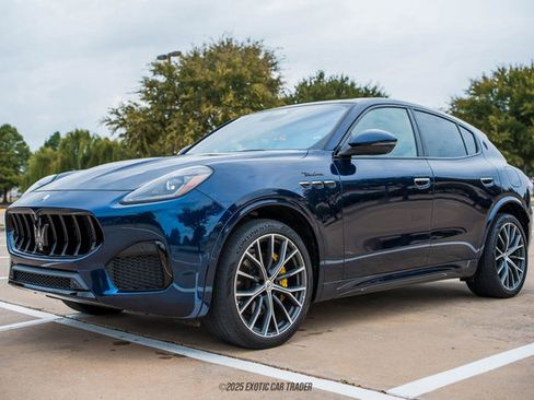 Used 2023 Maserati Grecale Modena image 14