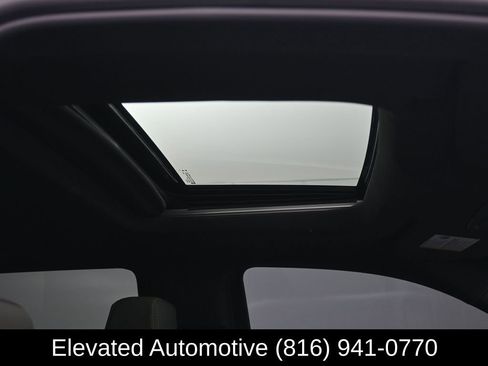 Used 2025 Chevrolet Silverado 1500 ZR2 w/ Technology Package AWD/4WD image 9