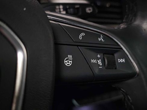 Used 2023 Audi Q5 2.0T Premium w/ Convenience Package image 28