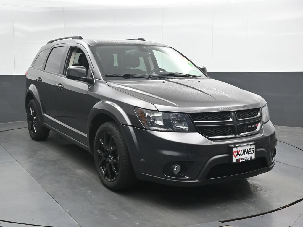 Used 2019 Dodge Journey SE w/ Connectivity Group FWD image 6
