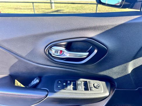 Used 2021 Jeep Cherokee Trailhawk w/ Technology Group image 15