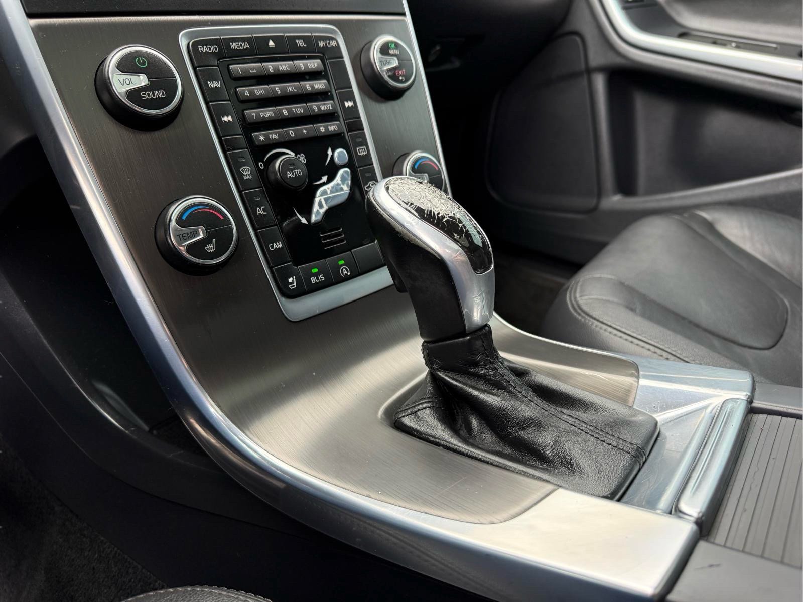 Used 2015 Volvo S60 T5 Platinum FWD image 28