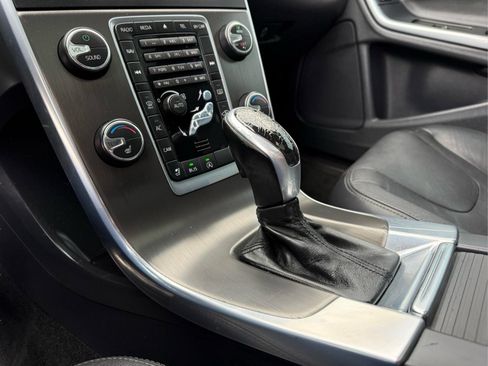 Used 2015 Volvo S60 T5 Platinum FWD image 28