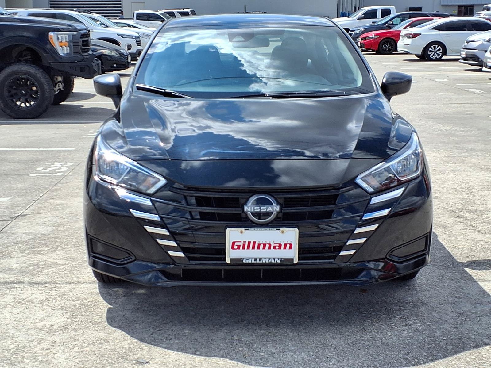 Used 2024 Nissan Versa S FWD image 19
