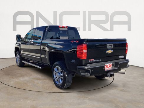 Used 2019 Chevrolet Silverado 2500 High Country w/ Duramax Plus Package image 9