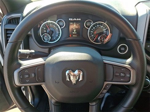 Used 2024 RAM 2500 Tradesman w/ Chrome Appearance Group image 18