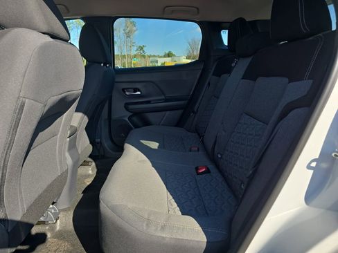 New 2026 Nissan Kicks SV image 17