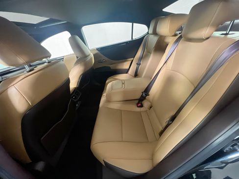 Used 2020 Lexus ES 350 w/ Premium Package image 23