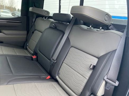 Certified 2023 Chevrolet Silverado 1500 ZR2 image 19