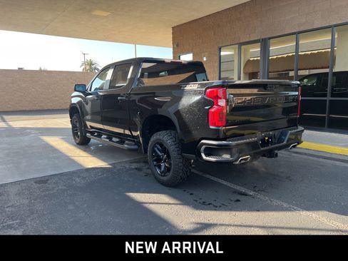 Certified 2022 Chevrolet Silverado 1500 Custom Trail Boss w/ Midnight Edition image 12