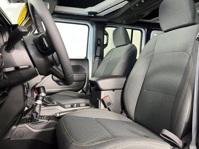 Used 2026 Jeep Wrangler Unlimited Sport AWD/4WD image 17