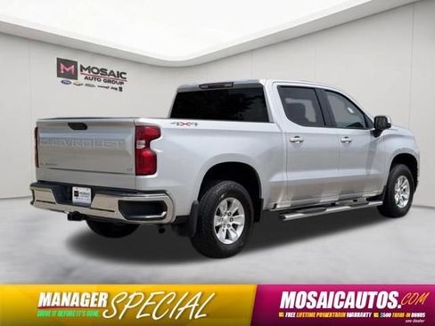 Used 2021 Chevrolet Silverado 1500 LT AWD/4WD image 7