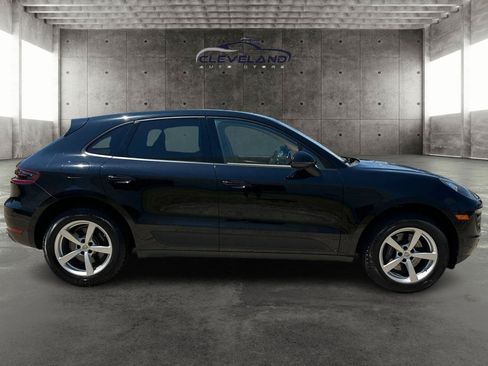 Used 2017 Porsche Macan AWD/4WD image 2