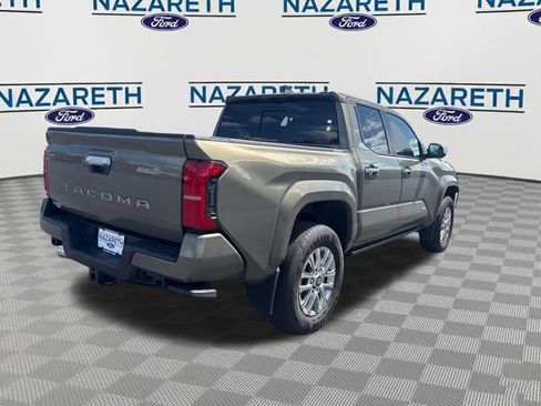 Used 2025 Toyota Tacoma Limited AWD/4WD image 7