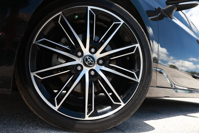 Used 2019 Toyota Avalon Touring FWD image 34