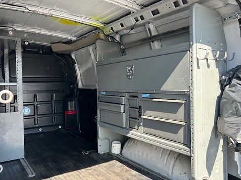 Used 2019 Chevrolet Express 2500 w/ Driver Convenience Package RWD image 9