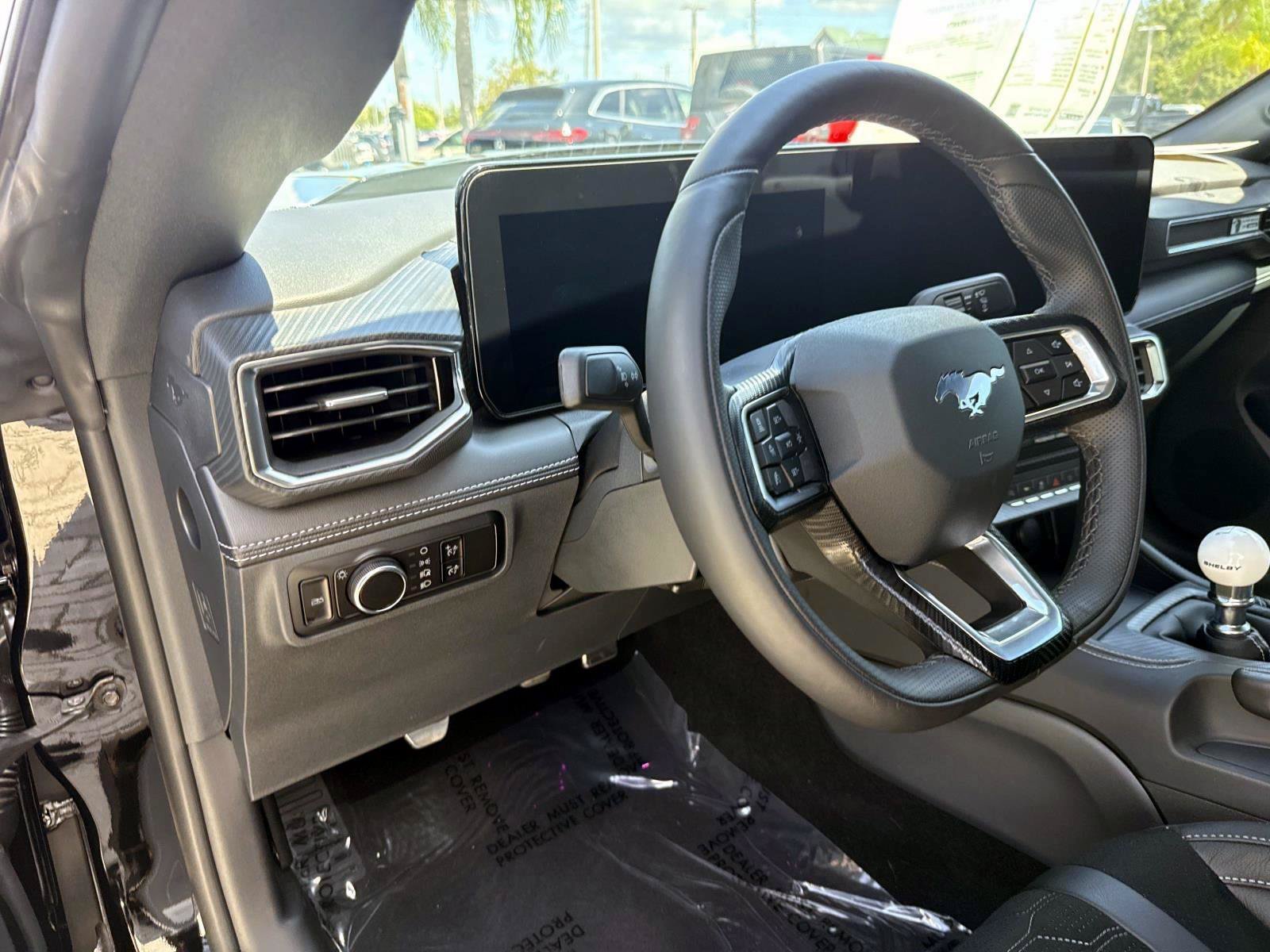 Used 2025 Ford Mustang GT Premium w/ GT Performance Package RWD image 17