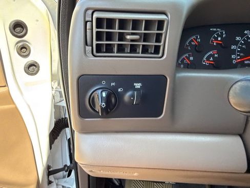 Used 1999 Ford F250 Lariat image 32