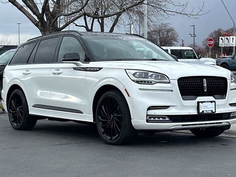 Certified 2023 Lincoln Aviator Black Label image 9