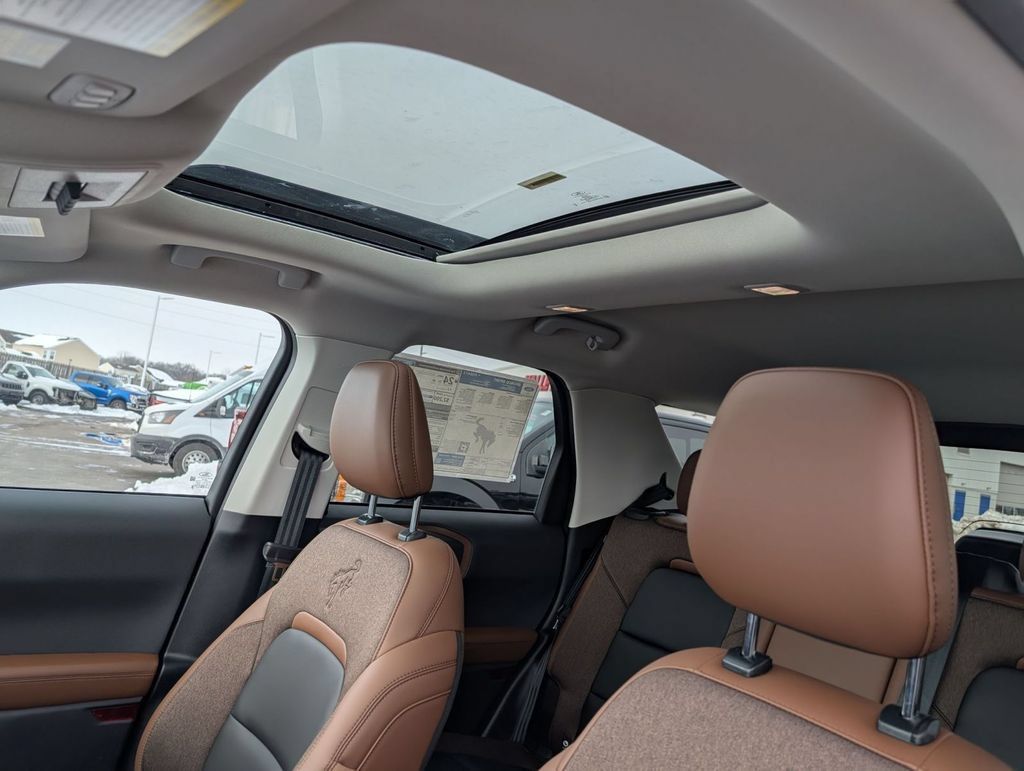 New 2025 Ford Bronco Sport Outer Banks w/ Sasquatch Outer Banks Package AWD/4WD image 5