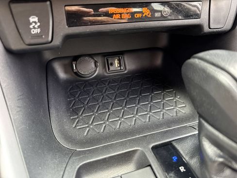 Used 2019 Toyota RAV4 XLE FWD image 54