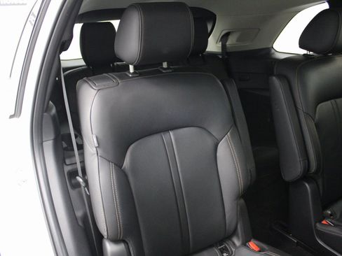 Used 2024 MAZDA CX-90 Plug-In Hybrid w/ Premium Pkg image 33