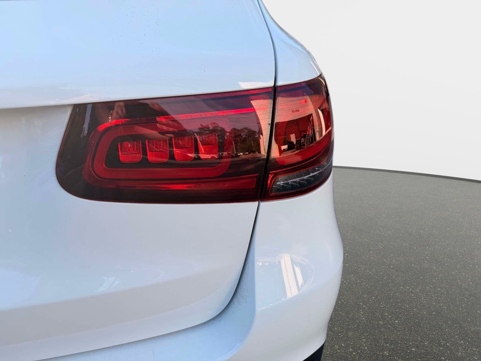 Used 2022 Mercedes-Benz GLC 300 image 22
