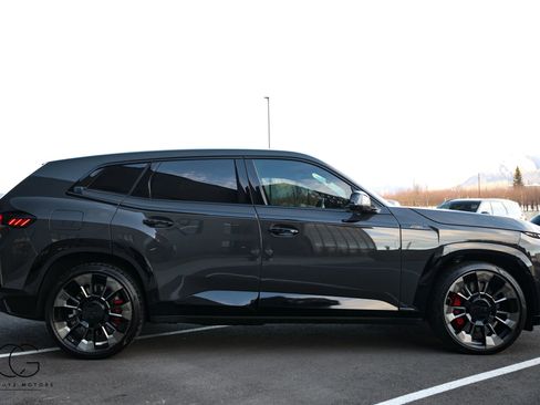 Used 2024 BMW XM image 19