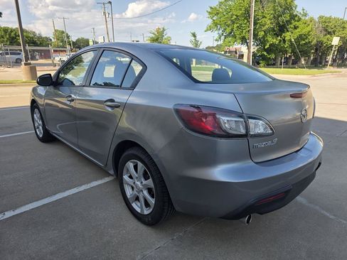 Used 2010 MAZDA MAZDA3 i Touring FWD image 8