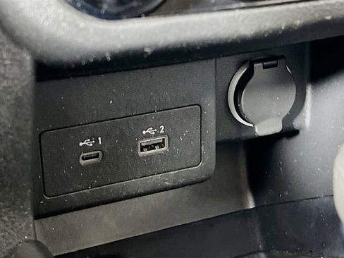 Used 2024 Nissan Kicks SR w/ SR Premium Package image 20