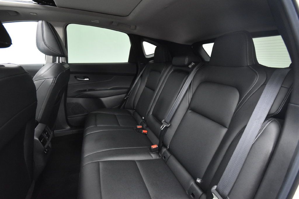 Used 2025 Nissan Murano SL AWD/4WD image 16