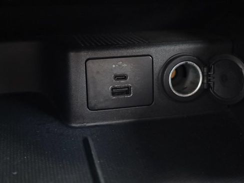 Certified 2024 Ford Escape Active FWD image 17