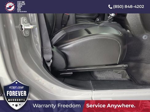 Used 2021 Jeep Gladiator Overland w/ Popular Equipment Package AWD/4WD image 36