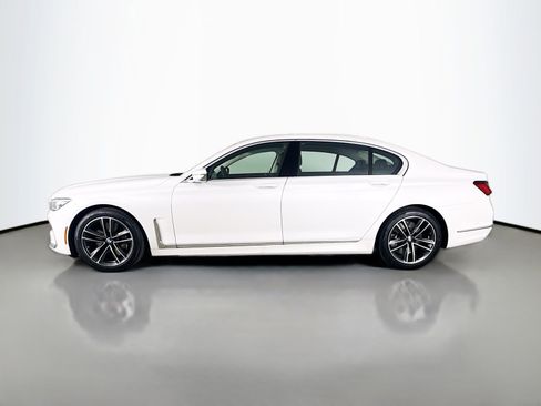 Certified 2022 BMW 750i xDrive image 4