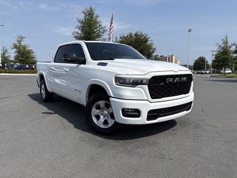 Used 2025 RAM 1500 Big Horn AWD/4WD image 2