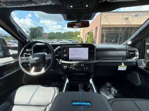 New 2026 Ford F350 Platinum w/ FX4 Off-Road Package AWD/4WD image 20
