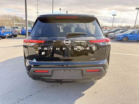 Certified 2024 Nissan Pathfinder S image 6