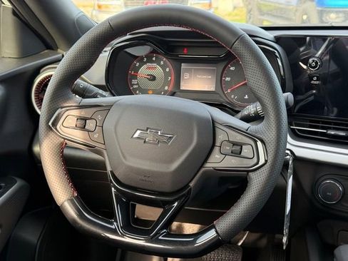 New 2026 Chevrolet Trax RS w/ Sunroof Package FWD image 8