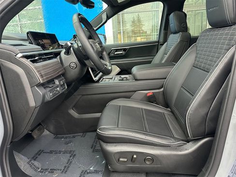 Used 2025 GMC Sierra EV Denali image 19