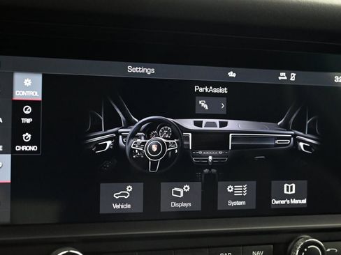 Used 2021 Porsche Macan Turbo w/ Premium Package Plus (PF0) image 29