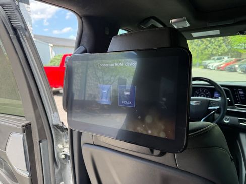 Used 2023 Cadillac Escalade V AWD/4WD image 18