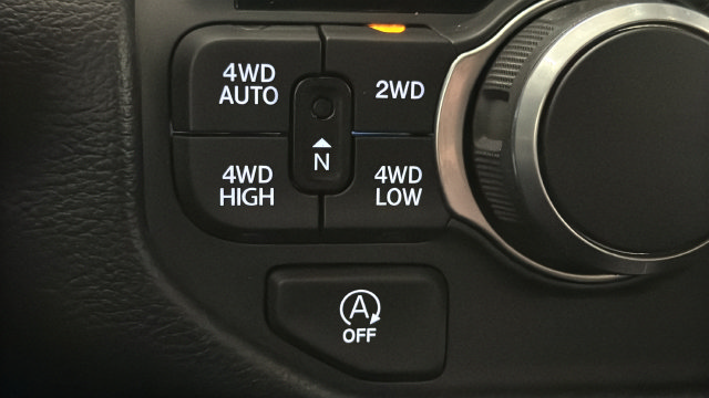 Used 2025 RAM 1500 Big Horn AWD/4WD image 36