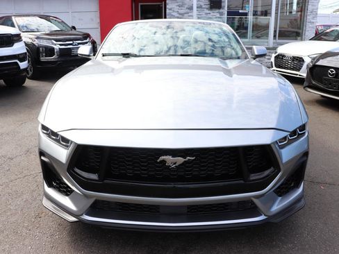 Used 2024 Ford Mustang Premium image 8