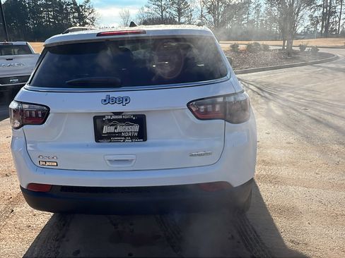 New 2026 Jeep Compass Latitude image 9